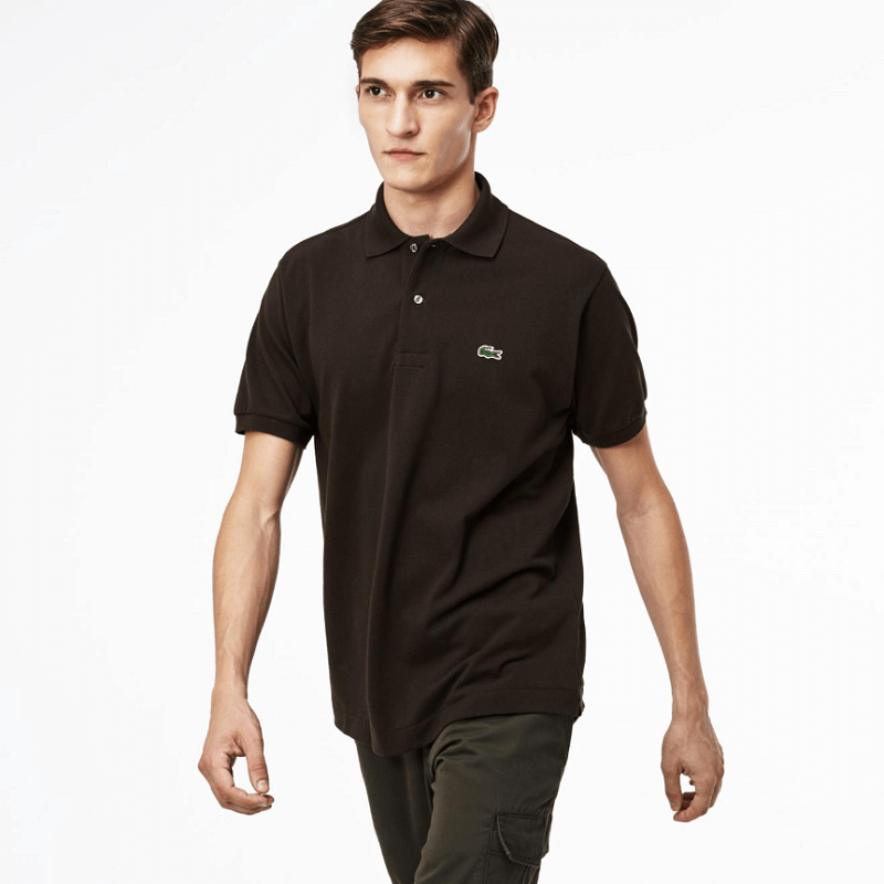 Điều này sẽ khiến bạn trông thật kém thời trang, nhất là khi bạn không cẩn thận làm để lộ chiếc áo lót bên trong.