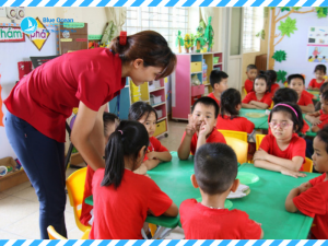 Tiêu chuẩn thiết kế đồng phục giáo viên mầm non