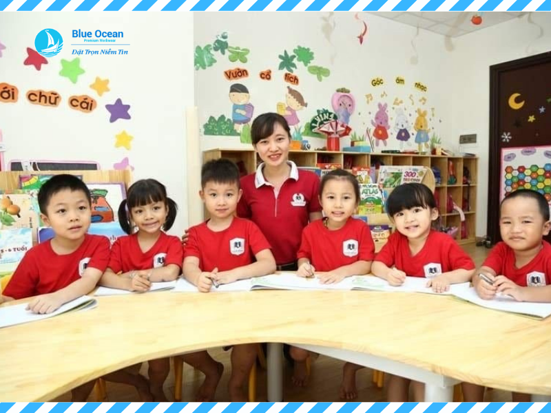 Những mẫu đồng phục giáo viên mầm non