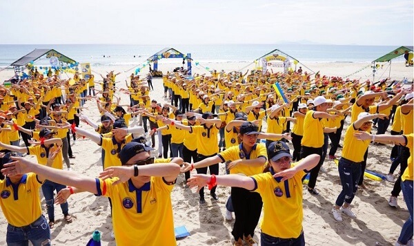 1. Tại sao nên may đồng phục team building khi tham gia các hoạt động của công ty