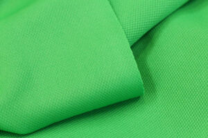 Nhìn bằng mắt thường, ta luôn thấy loại vải mè có bề mặt mềm, xốp